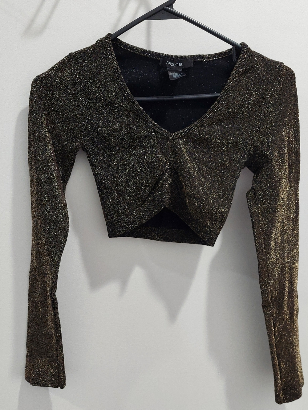 Arden B XS/S Black and Gold Sparkle Crop Top